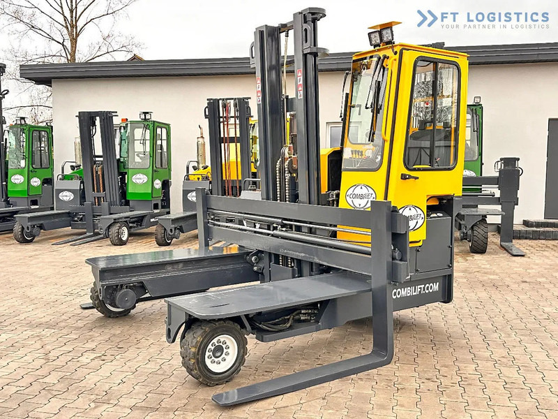 Combilift C4500 / DUPLEX / 4050MM / DIESEL / WIDE POSITIONER / FREE LIFT C4500 / DUPLEX / 4050MM / DIESEL / WIDE POSITIONER / FREE LIFT - Négyutas tolóoszlopos targoncá: 1 kép. Combilift C4500 / DUPLEX / 4050MM / DIESEL / WIDE POSITIONER / FREE LIFT C4500 / DUPLEX / 4050MM / DIESEL / WIDE POSITIONER / FREE LIFT - Négyutas tolóoszlopos targoncá: 1 kép.