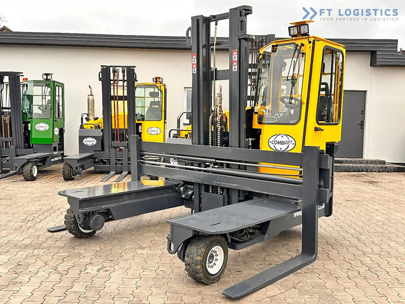 Combilift C4500 / DUPLEX / 4050MM / DIESEL / WIDE POSITIONER / FREE LIFT C4500 / DUPLEX / 4050MM / DIESEL / WIDE POSITIONER / FREE LIFT - Négyutas tolóoszlopos targoncá: 1 kép. Combilift C4500 / DUPLEX / 4050MM / DIESEL / WIDE POSITIONER / FREE LIFT C4500 / DUPLEX / 4050MM / DIESEL / WIDE POSITIONER / FREE LIFT - Négyutas tolóoszlopos targoncá: 1 kép.