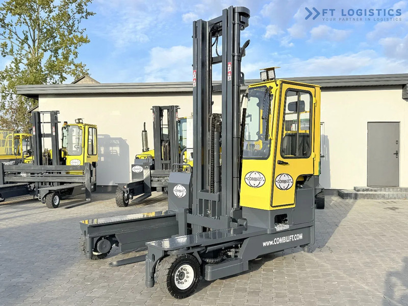 Combilift C5000 / DIESEL / TRIPLEX 7600MM / FULL FREE LIFT / FORK POSITIONER / HEATING / FULL HEATED CABIN / EXCELLENT CONDITION / Wide ra - Négyutas tolóoszlopos targoncá: 3 kép. Combilift C5000 / DIESEL / TRIPLEX 7600MM / FULL FREE LIFT / FORK POSITIONER / HEATING / FULL HEATED CABIN / EXCELLENT CONDITION / Wide ra - Négyutas tolóoszlopos targoncá: 3 kép.