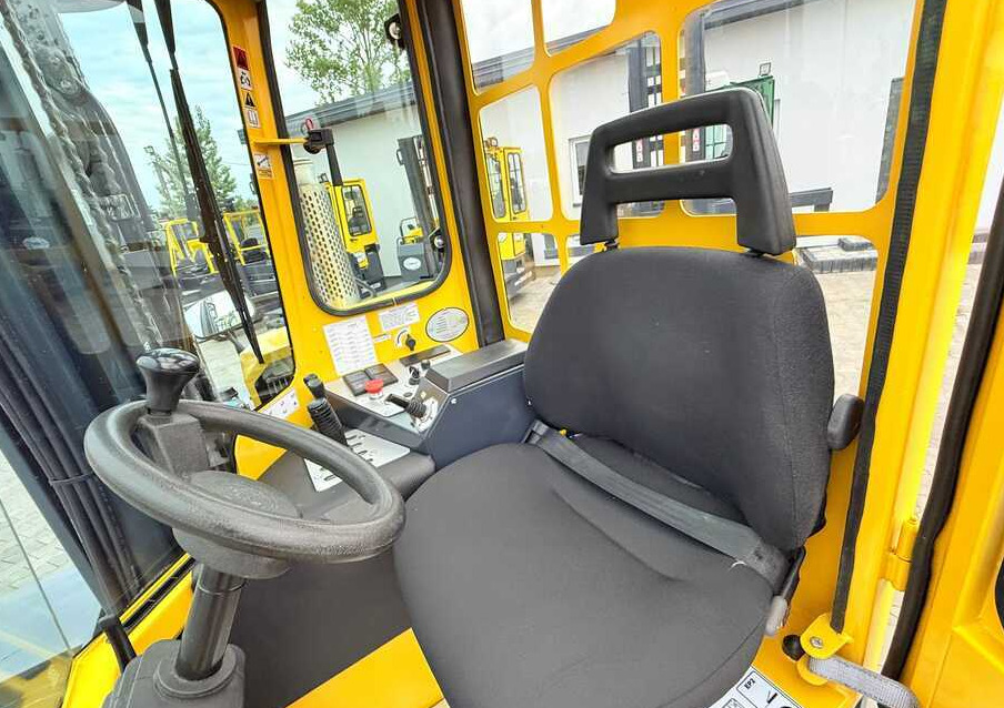 Négyutas tolóoszlopos targoncá Combilift C5000 / TRIPLEX 7500MM / WIDE FORK POSITIONER / FREE LIFT / NEW TYRES / HEATED CABIN: 13 kép.