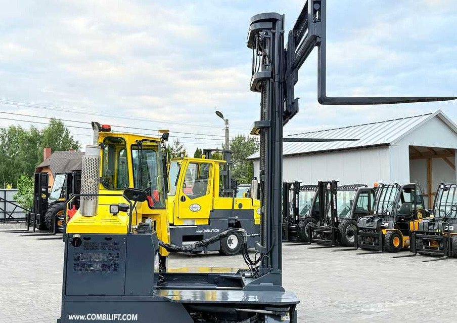 Négyutas tolóoszlopos targoncá Combilift C5000 / TRIPLEX 7500MM / WIDE FORK POSITIONER / FREE LIFT / NEW TYRES / HEATED CABIN: 32 kép.