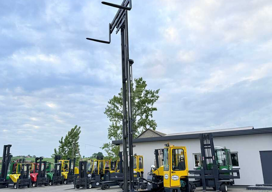 Négyutas tolóoszlopos targoncá Combilift C5000 / TRIPLEX 7500MM / WIDE FORK POSITIONER / FREE LIFT / NEW TYRES / HEATED CABIN: 38 kép.