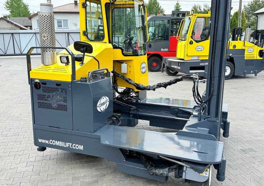 Négyutas tolóoszlopos targoncá Combilift C5000 / TRIPLEX 7500MM / WIDE FORK POSITIONER / FREE LIFT / NEW TYRES / HEATED CABIN: 30 kép.