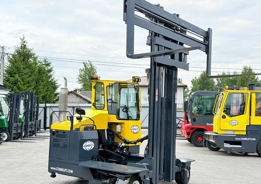 Négyutas tolóoszlopos targoncá Combilift C5000 / TRIPLEX 7500MM / WIDE FORK POSITIONER / FREE LIFT / NEW TYRES / HEATED CABIN: 29 kép.