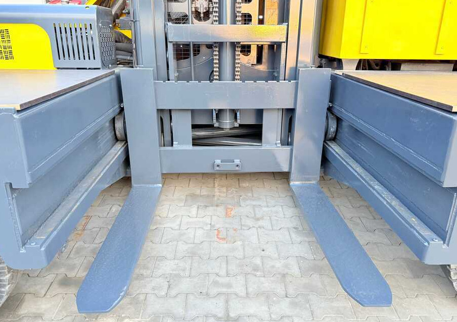 Combilift C5000FSL / 2018 / DIESEL / DUPLEX 4100 / FREE LIFT - Oldalrakodó targoncá: 3 kép. Combilift C5000FSL / 2018 / DIESEL / DUPLEX 4100 / FREE LIFT - Oldalrakodó targoncá: 3 kép.