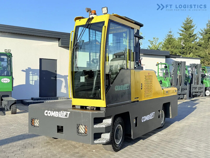 Combilift C5000FSL / DIESEL / DUPLEX - 4000MM / FREE-LIFT / CABIN / A wide range of four-way and side loaders, tailored to diverse needs a - Oldalrakodó targoncá: 3 kép. Combilift C5000FSL / DIESEL / DUPLEX - 4000MM / FREE-LIFT / CABIN / A wide range of four-way and side loaders, tailored to diverse needs a - Oldalrakodó targoncá: 3 kép.
