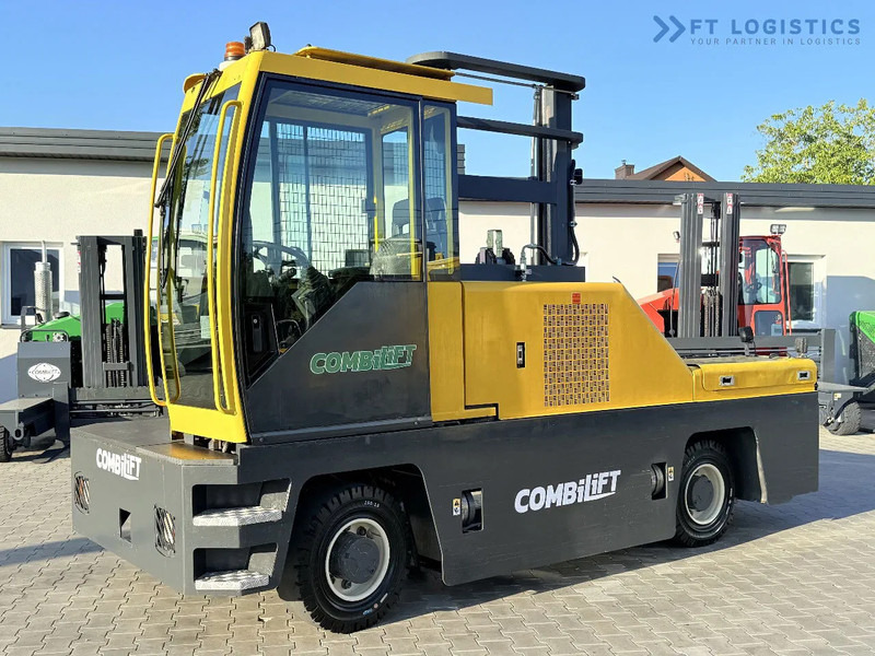 Combilift C5000FSL / DIESEL / DUPLEX - 4000MM / FREE-LIFT / CABIN / A wide range of four-way and side loaders, tailored to diverse needs a - Oldalrakodó targoncá: 2 kép. Combilift C5000FSL / DIESEL / DUPLEX - 4000MM / FREE-LIFT / CABIN / A wide range of four-way and side loaders, tailored to diverse needs a - Oldalrakodó targoncá: 2 kép.