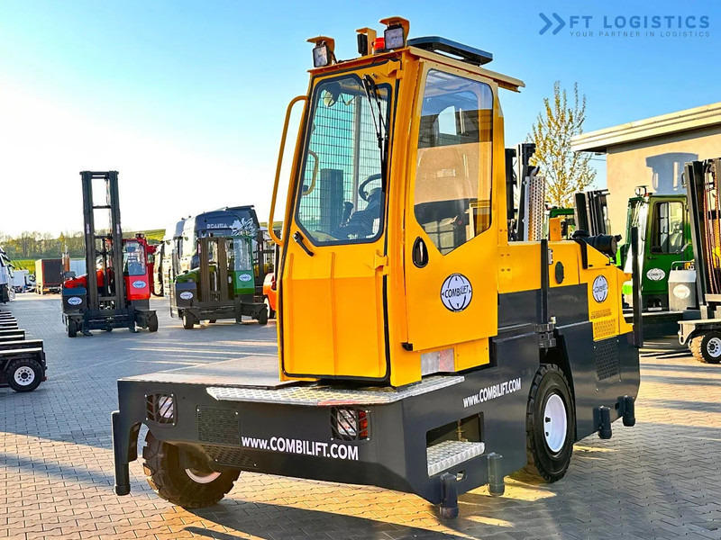 Combilift C5000SL / 5T / DUPLEX – 4000 MM / FREE LIFT / LPG / LIKE NEW!!! C5000SL / 5T / DUPLEX – 4000 MM / FREE LIFT / LPG / LIKE NEW!!! - Négyutas tolóoszlopos targoncá: 3 kép. Combilift C5000SL / 5T / DUPLEX – 4000 MM / FREE LIFT / LPG / LIKE NEW!!! C5000SL / 5T / DUPLEX – 4000 MM / FREE LIFT / LPG / LIKE NEW!!! - Négyutas tolóoszlopos targoncá: 3 kép.