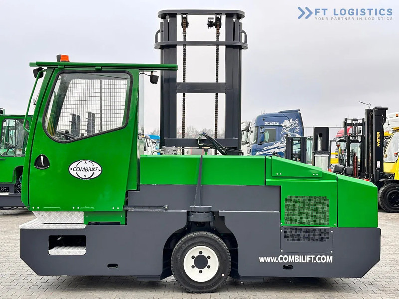 Combilift C5000SL / DIESEL / 4500MM / DUPLEX / CABIN / PLATFORMS / LIKE NEW C5000SL / DIESEL / 4500MM / DUPLEX / CABIN / PLATFORMS / LIKE - Oldalrakodó targoncá: 3 kép. Combilift C5000SL / DIESEL / 4500MM / DUPLEX / CABIN / PLATFORMS / LIKE NEW C5000SL / DIESEL / 4500MM / DUPLEX / CABIN / PLATFORMS / LIKE - Oldalrakodó targoncá: 3 kép.