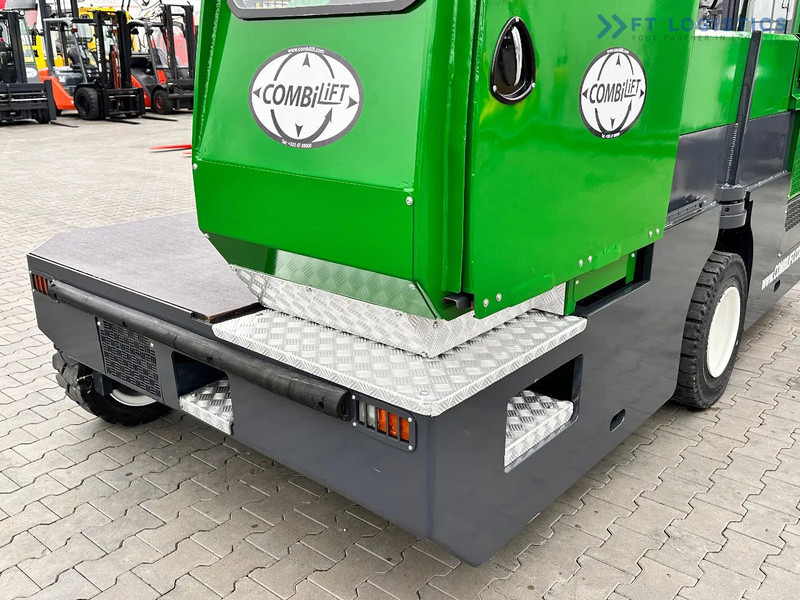 Combilift C5000SL / DIESEL / 4500MM / DUPLEX / CABIN / PLATFORMS / LIKE NEW C5000SL / DIESEL / 4500MM / DUPLEX / CABIN / PLATFORMS / LIKE - Oldalrakodó targoncá: 5 kép. Combilift C5000SL / DIESEL / 4500MM / DUPLEX / CABIN / PLATFORMS / LIKE NEW C5000SL / DIESEL / 4500MM / DUPLEX / CABIN / PLATFORMS / LIKE - Oldalrakodó targoncá: 5 kép.
