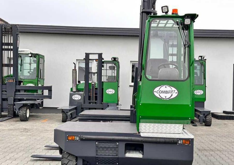 Combilift C5000SL / DIESEL / 4500MM / DUPLEX / CABIN / PLATFORMS / LIKE NEW - Oldalrakodó targoncá: 5 kép. Combilift C5000SL / DIESEL / 4500MM / DUPLEX / CABIN / PLATFORMS / LIKE NEW - Oldalrakodó targoncá: 5 kép.