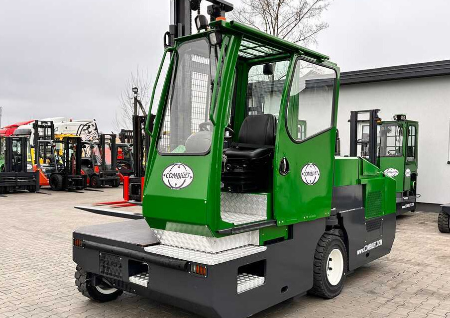 Combilift C5000SL / DIESEL / 4500MM / DUPLEX / CABIN / PLATFORMS / LIKE NEW lízing Combilift C5000SL / DIESEL / 4500MM / DUPLEX / CABIN / PLATFORMS / LIKE NEW: 8 kép.