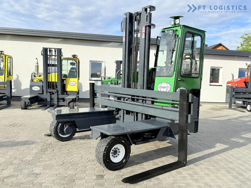 Combilift C5000XL / DIESEL / DUPLEX - 4000MM / WIDE FORK POSITIONER 3350MM / FULL HEATED CABIN / ONLY 6453H / CONDITION - LIKE NEW! C5000X - Négyutas tolóoszlopos targoncá: 3 kép. Combilift C5000XL / DIESEL / DUPLEX - 4000MM / WIDE FORK POSITIONER 3350MM / FULL HEATED CABIN / ONLY 6453H / CONDITION - LIKE NEW! C5000X - Négyutas tolóoszlopos targoncá: 3 kép.