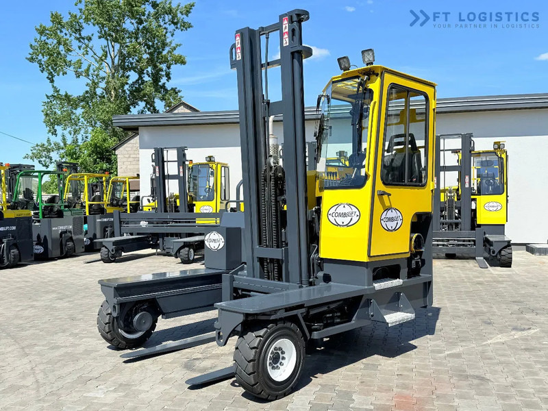 Combilift C5000XL / GAS / DUPLEX / 4500MM / FREE LIFT / SIDESHIFT / FORK POSITIONER / XL CABIN / NEW TYRES C5000XL / GAS / DUPLEX / 4500MM - Négyutas tolóoszlopos targoncá: 1 kép. Combilift C5000XL / GAS / DUPLEX / 4500MM / FREE LIFT / SIDESHIFT / FORK POSITIONER / XL CABIN / NEW TYRES C5000XL / GAS / DUPLEX / 4500MM - Négyutas tolóoszlopos targoncá: 1 kép.