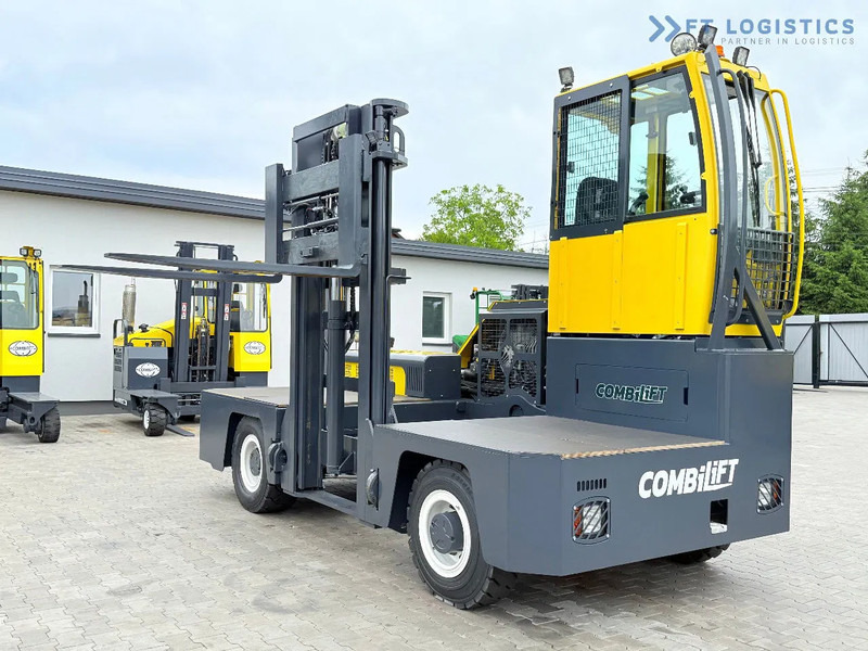 Combilift C6000FSL / DIESEL / DUPLEX - 4100MM / FORKS 1400MM / SIDE LOADER / LIFTING CAPACITY 6000KG / FREE LIFT / DEUTZ ENGINE / PERFECT - Oldalrakodó targoncá: 1 kép. Combilift C6000FSL / DIESEL / DUPLEX - 4100MM / FORKS 1400MM / SIDE LOADER / LIFTING CAPACITY 6000KG / FREE LIFT / DEUTZ ENGINE / PERFECT - Oldalrakodó targoncá: 1 kép.