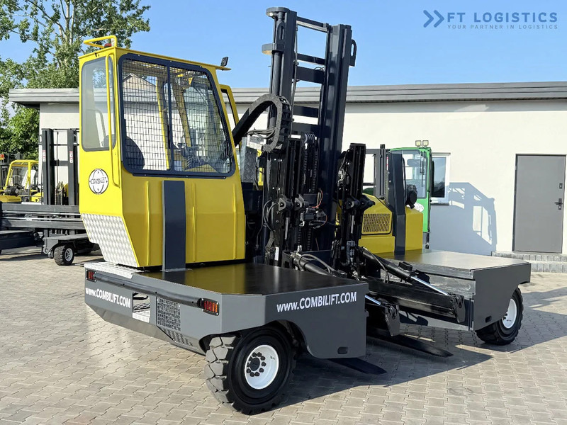Combilift C6000SR / DUPLEX / 4200MM / LOAD CLAMP ON FORKS / FREE LIFT / DIESEL / POSITIONER / NEW TIRES / LIKE NEW / Wide range of four-wa - Négyutas tolóoszlopos targoncá: 2 kép. Combilift C6000SR / DUPLEX / 4200MM / LOAD CLAMP ON FORKS / FREE LIFT / DIESEL / POSITIONER / NEW TIRES / LIKE NEW / Wide range of four-wa - Négyutas tolóoszlopos targoncá: 2 kép.