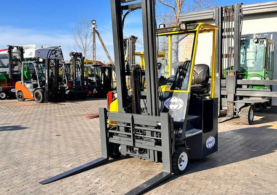 Combilift CB3000 / LPG / DUPLEX / 4000MM / FREE LIFT / NEW BAND TIRES / LIKE NEW - Négyutas tolóoszlopos targoncá: 2 kép. Combilift CB3000 / LPG / DUPLEX / 4000MM / FREE LIFT / NEW BAND TIRES / LIKE NEW - Négyutas tolóoszlopos targoncá: 2 kép.