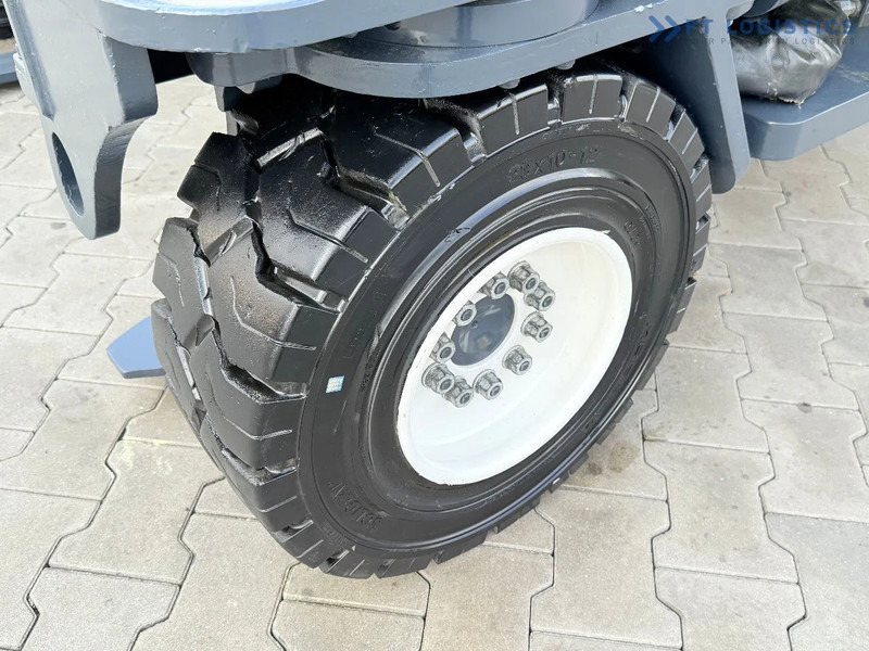 Combilift COMBILIFT C3000XL LARGE CABIN – DUPLEX 3200mm – Year 2015 – LPG – FREE LIFT – SIDESHIFT – CONDITION 5/5 COMBILIFT C3000XL LARGE - Négyutas tolóoszlopos targoncá: 3 kép. Combilift COMBILIFT C3000XL LARGE CABIN – DUPLEX 3200mm – Year 2015 – LPG – FREE LIFT – SIDESHIFT – CONDITION 5/5 COMBILIFT C3000XL LARGE - Négyutas tolóoszlopos targoncá: 3 kép.