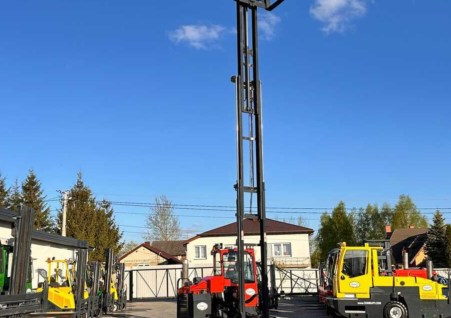 Négyutas tolóoszlopos targoncá Combilift COMBILIFT C4000 – TRIPLEX 9300 mm – Year 2017 – GAS – FREE LIFT – FORK SIDE SHIFT – CONDITION 5/5: 31 kép.