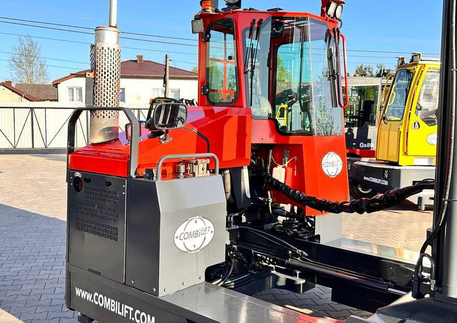 Négyutas tolóoszlopos targoncá Combilift COMBILIFT C4000 – TRIPLEX 9300 mm – Year 2017 – GAS – FREE LIFT – FORK SIDE SHIFT – CONDITION 5/5: 26 kép.