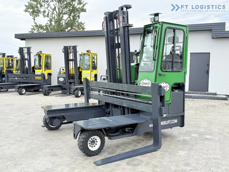 Combilift Combilift C4500 / DIESEL / DUPLEX 4000MM / WIDE FORK POSITIONER / HEATING / FULL CABIN / PERFECT CONDITION / Wide range of four- - Négyutas tolóoszlopos targoncá: 2 kép. Combilift Combilift C4500 / DIESEL / DUPLEX 4000MM / WIDE FORK POSITIONER / HEATING / FULL CABIN / PERFECT CONDITION / Wide range of four- - Négyutas tolóoszlopos targoncá: 2 kép.