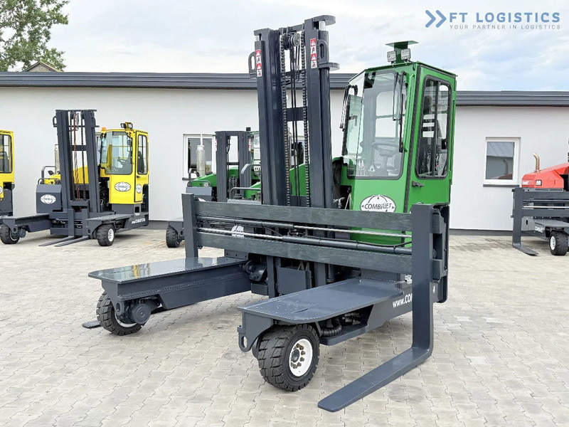 Combilift Combilift C4500 / DIESEL / DUPLEX 4000MM / WIDE FORK POSITIONER / HEATING / FULL CABIN / PERFECT CONDITION / Wide range of four- - Négyutas tolóoszlopos targoncá: 3 kép. Combilift Combilift C4500 / DIESEL / DUPLEX 4000MM / WIDE FORK POSITIONER / HEATING / FULL CABIN / PERFECT CONDITION / Wide range of four- - Négyutas tolóoszlopos targoncá: 3 kép.
