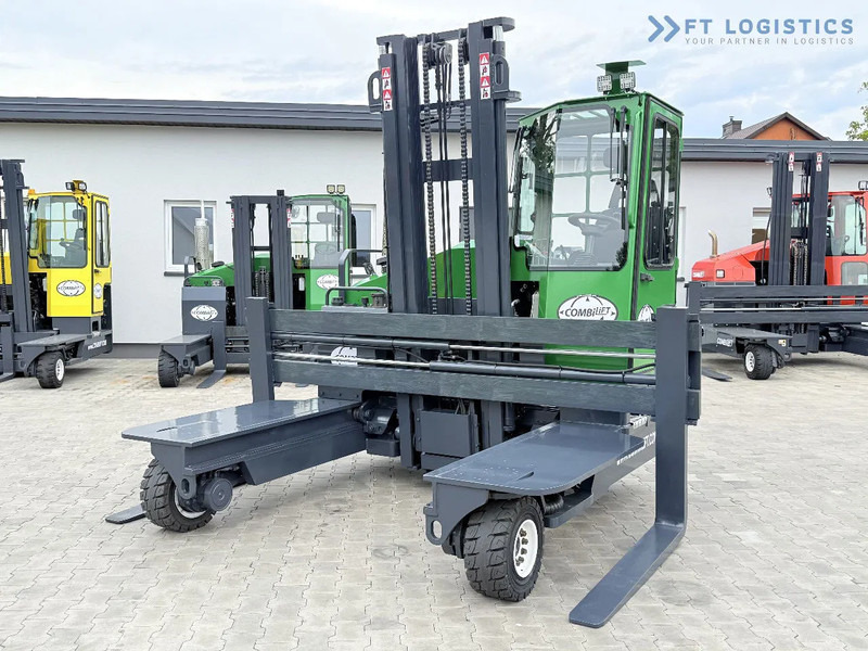 Combilift Combilift C4500 / DIESEL / DUPLEX 4000MM / WIDE FORK POSITIONER / HEATING / FULL CABIN / PERFECT CONDITION / Wide range of four- - Négyutas tolóoszlopos targoncá: 4 kép. Combilift Combilift C4500 / DIESEL / DUPLEX 4000MM / WIDE FORK POSITIONER / HEATING / FULL CABIN / PERFECT CONDITION / Wide range of four- - Négyutas tolóoszlopos targoncá: 4 kép.