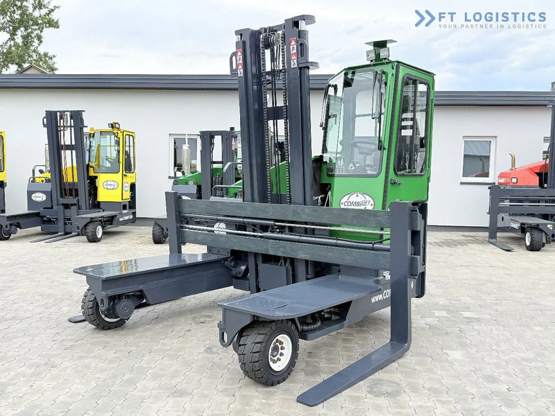 Combilift Combilift C4500 / DIESEL / DUPLEX 4000MM / WIDE FORK POSITIONER / HEATING / FULL CABIN / PERFECT CONDITION / Wide range of four- - Négyutas tolóoszlopos targoncá: 1 kép. Combilift Combilift C4500 / DIESEL / DUPLEX 4000MM / WIDE FORK POSITIONER / HEATING / FULL CABIN / PERFECT CONDITION / Wide range of four- - Négyutas tolóoszlopos targoncá: 1 kép.