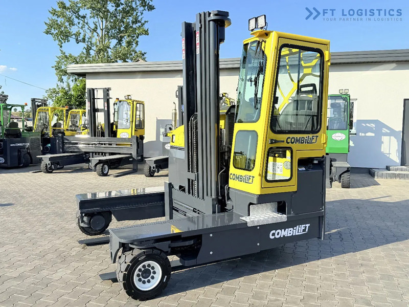 Combilift Combilift C5000 / DIESEL / TRIPLEX 6000MM / FREE LIFT / FORK POSITIONER / BUILT-IN SCALE / HEATING / FULL CABIN / PERFECT CONDIT - Négyutas tolóoszlopos targoncá: 5 kép. Combilift Combilift C5000 / DIESEL / TRIPLEX 6000MM / FREE LIFT / FORK POSITIONER / BUILT-IN SCALE / HEATING / FULL CABIN / PERFECT CONDIT - Négyutas tolóoszlopos targoncá: 5 kép.