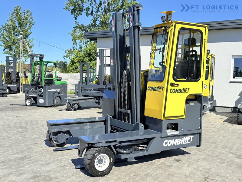 Combilift Combilift FOUR-WAY MULTIDIRECTIONAL FORKLIFT C4000 / DIESEL / DUPLEX 4100MM / ONLY 2888 HOURS / FORK POSITIONER / FULL CABIN – H - Négyutas tolóoszlopos targoncá: 4 kép. Combilift Combilift FOUR-WAY MULTIDIRECTIONAL FORKLIFT C4000 / DIESEL / DUPLEX 4100MM / ONLY 2888 HOURS / FORK POSITIONER / FULL CABIN – H - Négyutas tolóoszlopos targoncá: 4 kép.