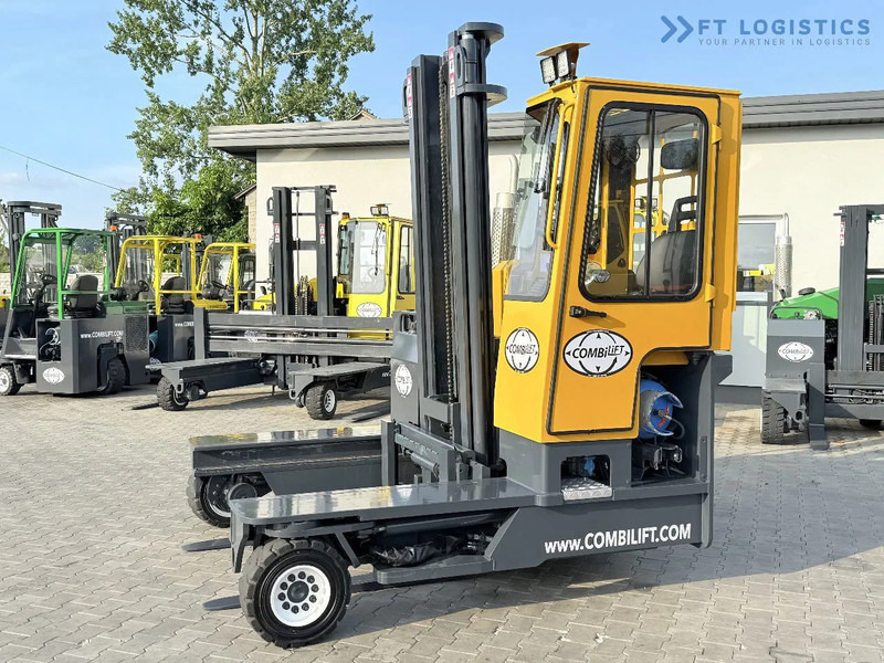 Combilift Combilift FOUR-WAY MULTIDIRECTIONAL FORKLIFT C4000 / GAS / DUPLEX 4500MM / ONLY 6604 HOURS / SIDE SHIFT / FULL CABIN / PERFECT C - Négyutas tolóoszlopos targoncá: 3 kép. Combilift Combilift FOUR-WAY MULTIDIRECTIONAL FORKLIFT C4000 / GAS / DUPLEX 4500MM / ONLY 6604 HOURS / SIDE SHIFT / FULL CABIN / PERFECT C - Négyutas tolóoszlopos targoncá: 3 kép.
