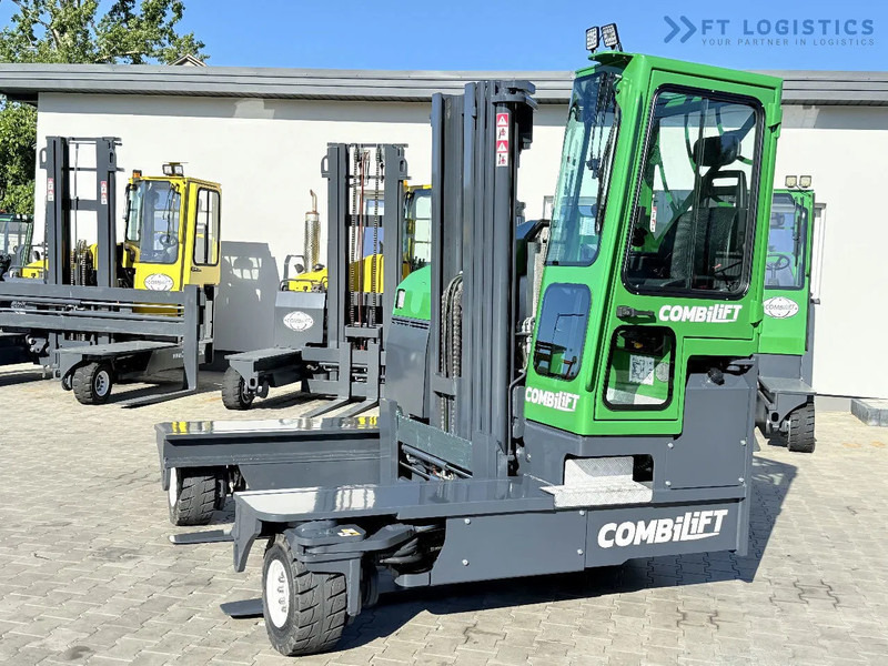 Combilift Combilift FOUR-WAY MULTIDIRECTIONAL FORKLIFT C4500 / DIESEL / TRIPLEX 4900MM / ONLY 4854 HOURS / FORK POSITIONER / FULL CABIN – - Négyutas tolóoszlopos targoncá: 3 kép. Combilift Combilift FOUR-WAY MULTIDIRECTIONAL FORKLIFT C4500 / DIESEL / TRIPLEX 4900MM / ONLY 4854 HOURS / FORK POSITIONER / FULL CABIN – - Négyutas tolóoszlopos targoncá: 3 kép.