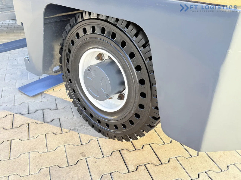 Combilift Combilift SIDE LOADER / C5000FSL / DIESEL / DUPLEX 4100MM / ONLY 2573 HOURS / FULL CABIN / PERFECT CONDITION / NEW TYRES / Wide - Oldalrakodó targoncá: 5 kép. Combilift Combilift SIDE LOADER / C5000FSL / DIESEL / DUPLEX 4100MM / ONLY 2573 HOURS / FULL CABIN / PERFECT CONDITION / NEW TYRES / Wide - Oldalrakodó targoncá: 5 kép.