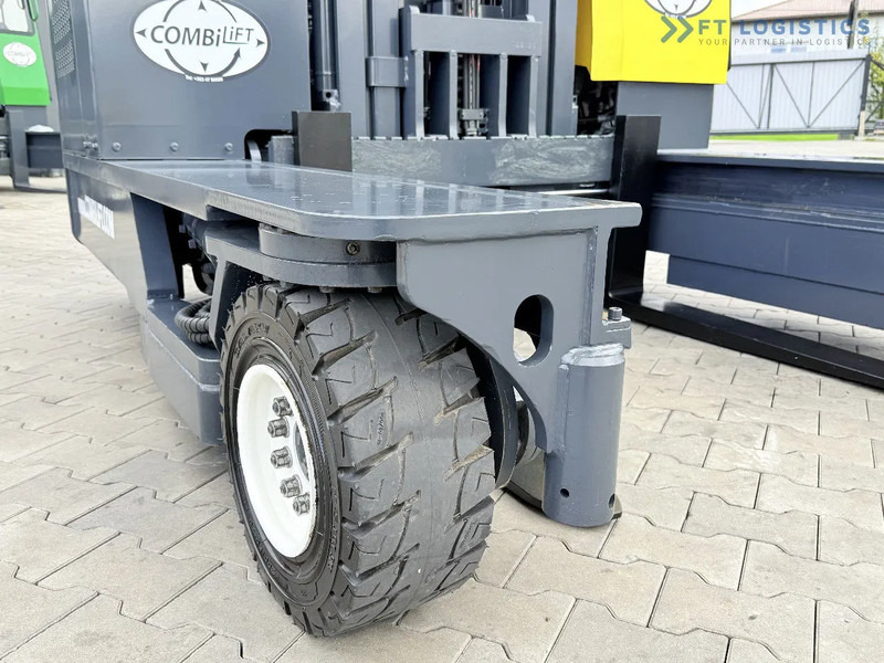 Combilift FOUR-WAY / MULTI-DIRECTIONAL FORKLIFT / C5000 / DIESEL / TRIPLEX 7600MM / FULL FREE LIFT / FORK POSITIONER / HEATING / FULL HEAT - Négyutas tolóoszlopos targoncá: 4 kép. Combilift FOUR-WAY / MULTI-DIRECTIONAL FORKLIFT / C5000 / DIESEL / TRIPLEX 7600MM / FULL FREE LIFT / FORK POSITIONER / HEATING / FULL HEAT - Négyutas tolóoszlopos targoncá: 4 kép.