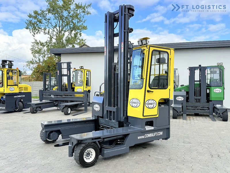 Combilift FOUR-WAY / MULTI-DIRECTIONAL FORKLIFT / C5000 / DIESEL / TRIPLEX 7600MM / FULL FREE LIFT / FORK POSITIONER / HEATING / FULL HEAT - Négyutas tolóoszlopos targoncá: 1 kép. Combilift FOUR-WAY / MULTI-DIRECTIONAL FORKLIFT / C5000 / DIESEL / TRIPLEX 7600MM / FULL FREE LIFT / FORK POSITIONER / HEATING / FULL HEAT - Négyutas tolóoszlopos targoncá: 1 kép.