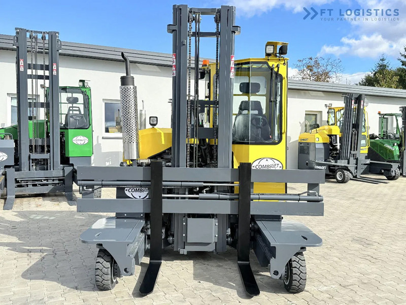 Combilift FOUR-WAY / MULTI-DIRECTIONAL FORKLIFT / ONLY 491 HOURS / C2500 / GAS / DUPLEX 4600MM / SHORT – ONLY 1900MM / WIDTH 2700MM WITH F - Négyutas tolóoszlopos targoncá: 4 kép. Combilift FOUR-WAY / MULTI-DIRECTIONAL FORKLIFT / ONLY 491 HOURS / C2500 / GAS / DUPLEX 4600MM / SHORT – ONLY 1900MM / WIDTH 2700MM WITH F - Négyutas tolóoszlopos targoncá: 4 kép.
