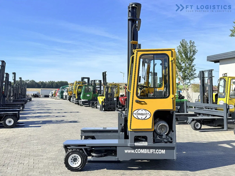 Combilift FOUR-WAY MULTIDIRECTIONAL FORKLIFT / C4000 / DUPLEX - 5500MM / FREE-LIFT / FORKS POSITIONER / LIKE-NEW FOUR-WAY MULTIDIRECTIONAL - Négyutas tolóoszlopos targoncá: 4 kép. Combilift FOUR-WAY MULTIDIRECTIONAL FORKLIFT / C4000 / DUPLEX - 5500MM / FREE-LIFT / FORKS POSITIONER / LIKE-NEW FOUR-WAY MULTIDIRECTIONAL - Négyutas tolóoszlopos targoncá: 4 kép.