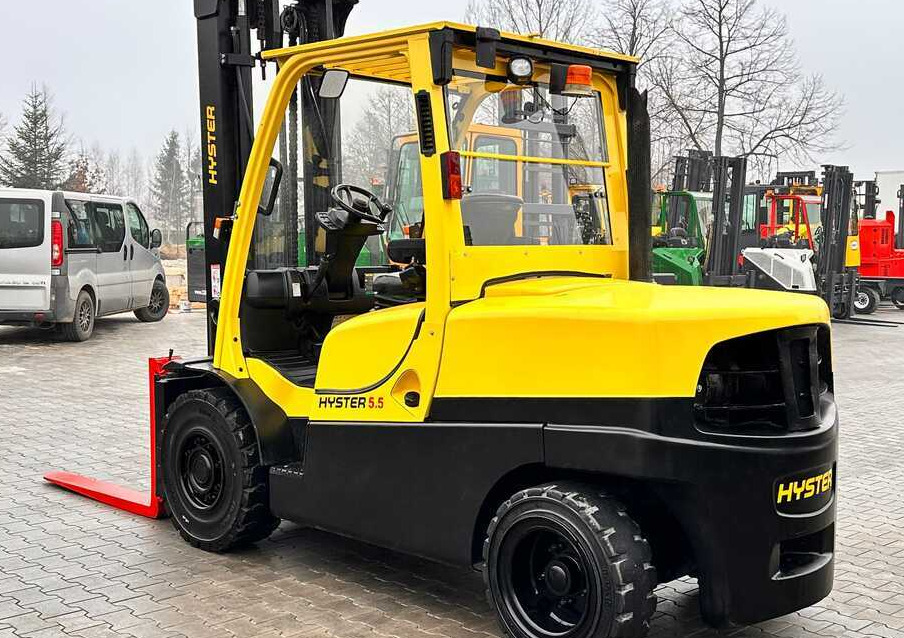 Hyster H5.5FT - Diesel -Only 5156 hours-Excellent condition - Dízel targonca: 3 kép. Hyster H5.5FT - Diesel -Only 5156 hours-Excellent condition - Dízel targonca: 3 kép.