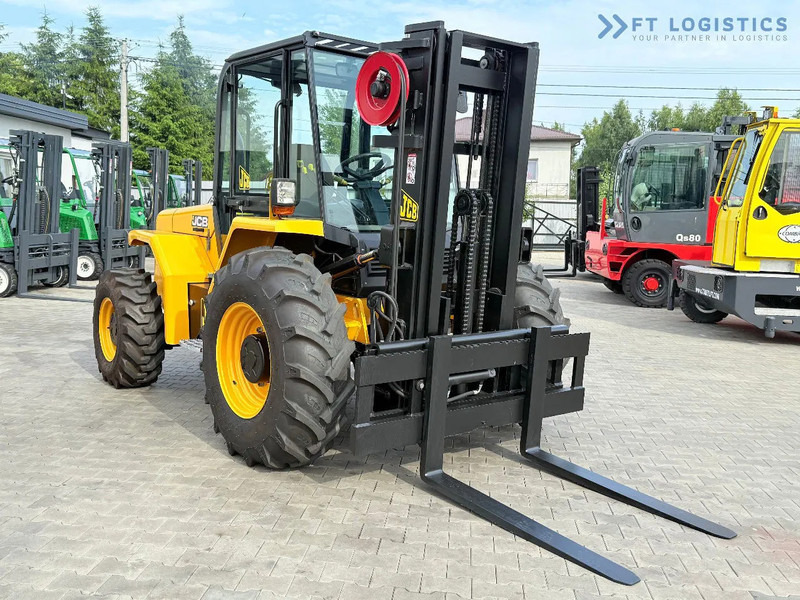 JCB 940 / DIESEL / TRIPLEX 4500MM / FORK POSITIONER / SIDE SHIFT / 4T / NEW TYRES / LIKE NEW 940 / DIESEL / TRIPLEX 4500MM / FORK PO - Terepjáró képességű targoncá: 5 kép. JCB 940 / DIESEL / TRIPLEX 4500MM / FORK POSITIONER / SIDE SHIFT / 4T / NEW TYRES / LIKE NEW 940 / DIESEL / TRIPLEX 4500MM / FORK PO - Terepjáró képességű targoncá: 5 kép.