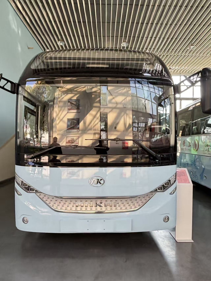 ANKAI N12 - Távolsági busz: 1 kép. ANKAI N12 - Távolsági busz: 1 kép.