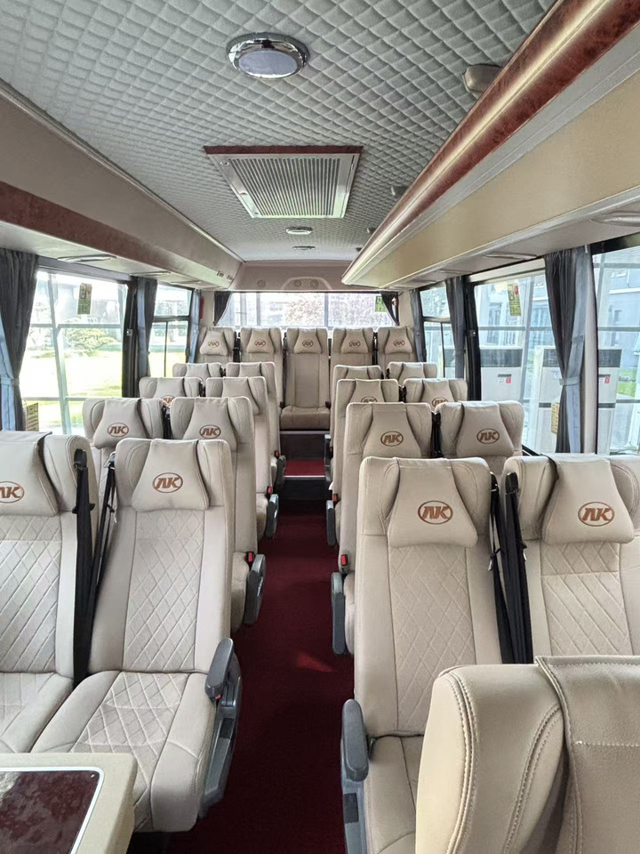 ANKAI k73 - Távolsági busz: 2 kép. ANKAI k73 - Távolsági busz: 2 kép.