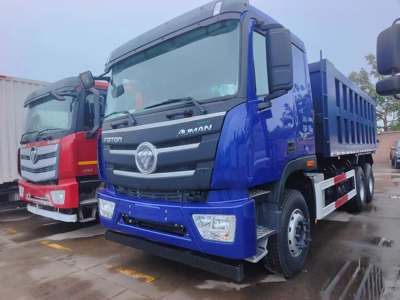 Auman Auman 6*4 dump truck - Billenőplatós teherautó: 2 kép. Auman Auman 6*4 dump truck - Billenőplatós teherautó: 2 kép.