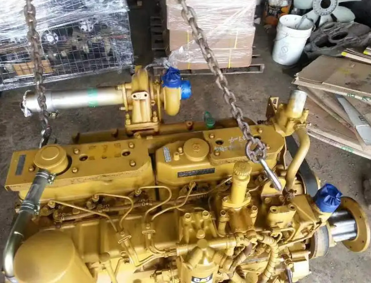 CATERPILLAR 3066 - Motor - Kotrógép: 3 kép. CATERPILLAR 3066 - Motor - Kotrógép: 3 kép.