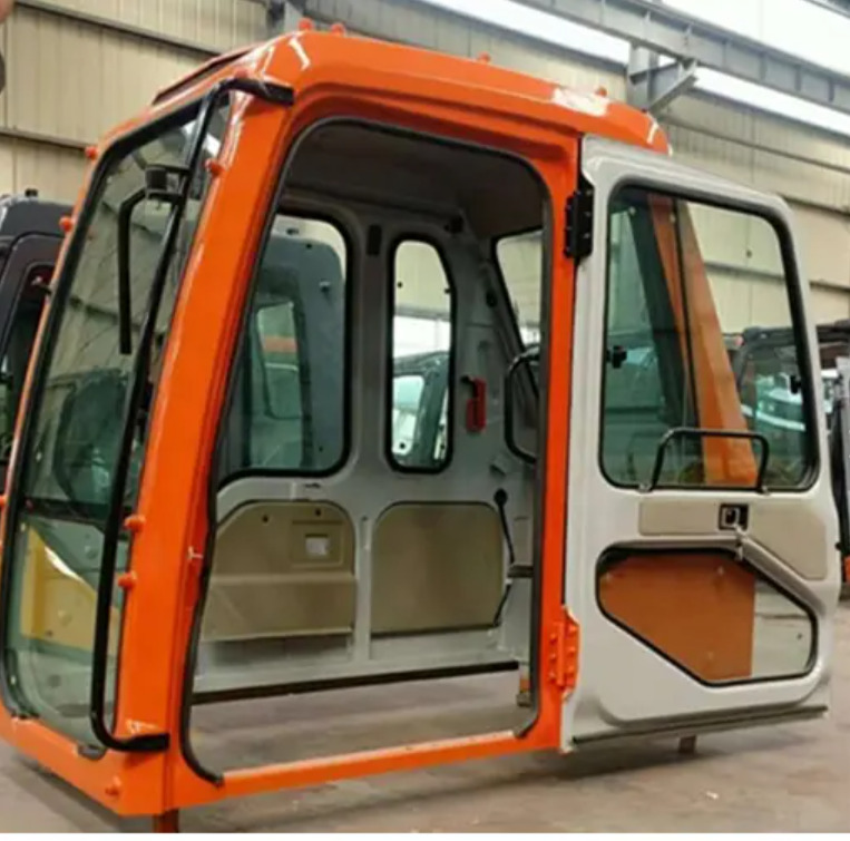 CATERPILLAR 320C - Fülke - Kotrógép: 3 kép. CATERPILLAR 320C - Fülke - Kotrógép: 3 kép.