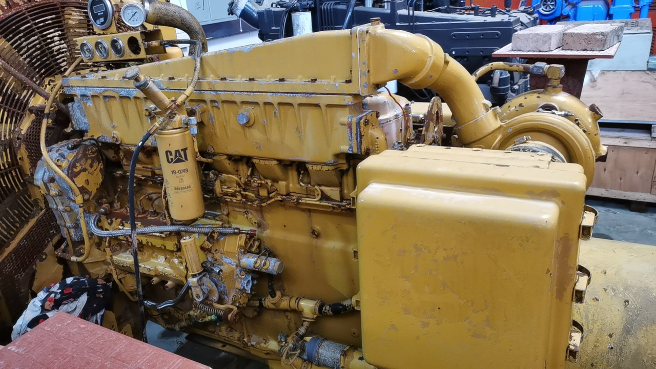 CATERPILLAR 3406 - Motor - Kotrógép: 4 kép. CATERPILLAR 3406 - Motor - Kotrógép: 4 kép.