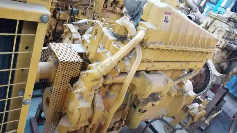 CATERPILLAR 3406 - Motor - Kotrógép: 5 kép. CATERPILLAR 3406 - Motor - Kotrógép: 5 kép.