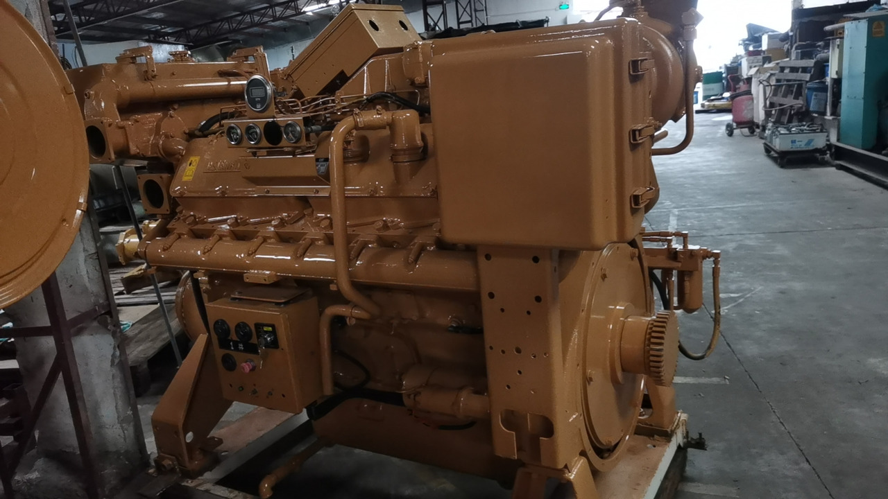 CATERPILLAR 3412 - Motor - Kotrógép: 3 kép. CATERPILLAR 3412 - Motor - Kotrógép: 3 kép.