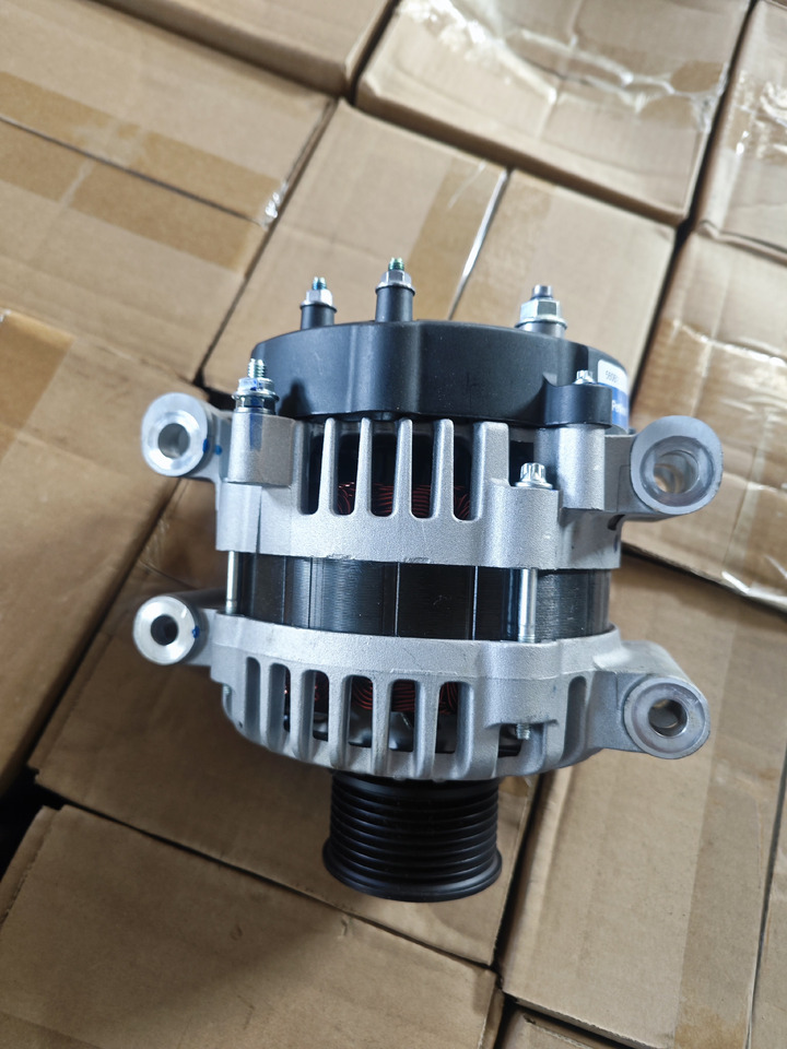 CATERPILLAR 593-5777 - Generátor - Kotrógép: 1 kép. CATERPILLAR 593-5777 - Generátor - Kotrógép: 1 kép.