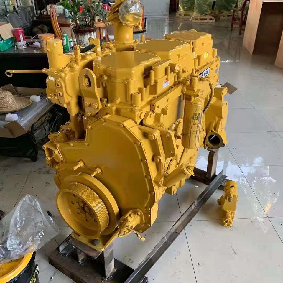 CATERPILLAR C10 - Motor - Kotrógép: 5 kép. CATERPILLAR C10 - Motor - Kotrógép: 5 kép.