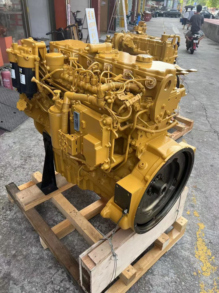CATERPILLAR C7.1 - Motor - Kotrógép: 3 kép. CATERPILLAR C7.1 - Motor - Kotrógép: 3 kép.